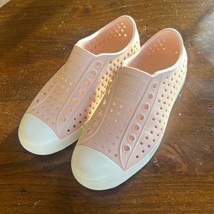 Native girl/woman shoes size 5